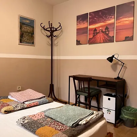 Auberge de jeunesse Nomado *